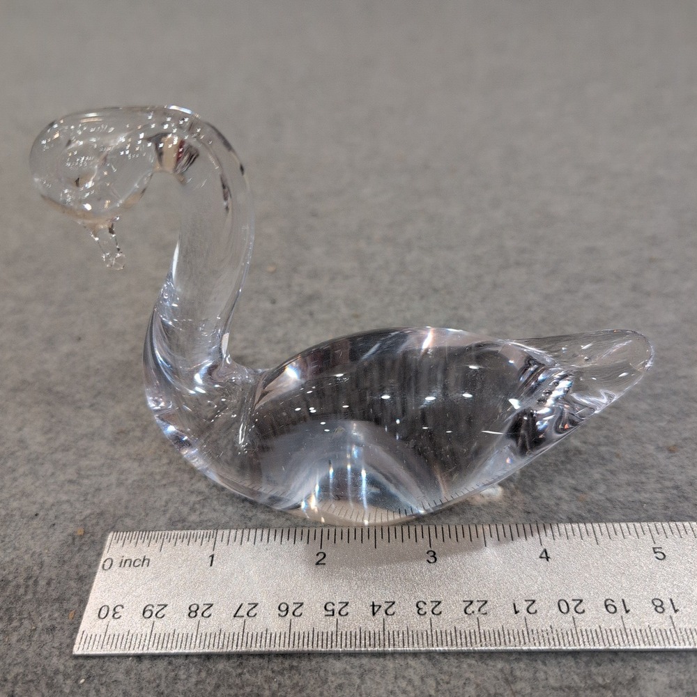 Vintage Clear Glass Swan Figurine Small Arched Neck Bird Sculpture Paperweight - Picture 3 of 6